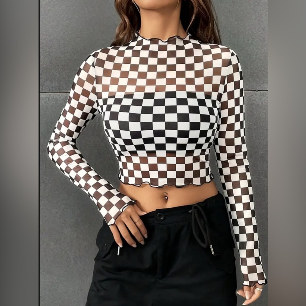 NWOT Mesh Checkered Sheer Layering Top✨🦋🖤